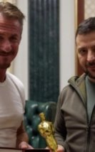 Sean Penn Oscar Ödülünü Ukrayna’ya Hediye Etti!