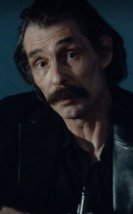 “Çekiç ve Gül: Bir Behzat Ç. Hikayesi” Bugün BluTV’de Başlıyor!