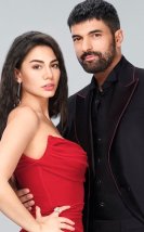 Adım Farah Dizisinden İlk Kare: Engin Akyürek & Demet Özdemir