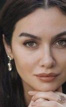 Tay Yapım imzalı “Eşiğin Ötesinde” dizisinde Nilüfer adlı psiyatriste hayat verecek oyuncu belli oldu!