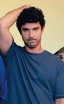 “İyi Bir Aile Değiliz” Filminin Afişi Yayınlandı!