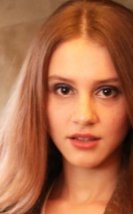 Ahsen Eroğlu, Yeni Dizisi “Kadife Kelepçe” ile Seyirci Karşısına Çıkmaya Hazırlanıyor!