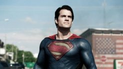 Henry Cavill, Superman Rolüne Dönüşünü Doğruladı!