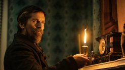 Christian Bale’li Netflix Filmi “Solgun Mavi Gözler”den Yeni Fragman!