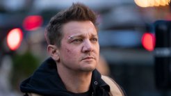 Kaza Geçiren Jeremy Renner’ın Durumu Kritik!