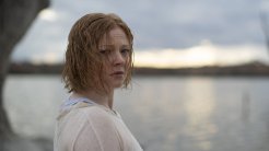 Sarah Snook Başrollü Gerilim Filmi “Run Rabbit Run”dan İlk Fragman