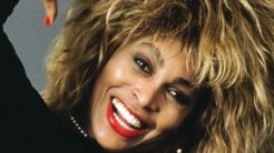 Dünyaca Ünlü Müzisyen Tina Turner Hayatını Kaybetti.
