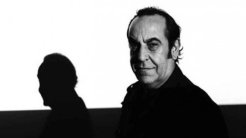 Sevilen Oyuncu ve Müzisyen Özkan Uğur Hayatını Kaybetti!