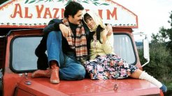 Altın Koza’dan Türkan Şoray ve Kadir İnanır’a Cumhuriyet’in 100. Yılına Özel Ödül!