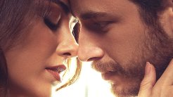 Dilan Çiçek Deniz ve Cem Yiğit Üzümoğlu Başrollü “Aşk Mevsimi” Filminin Afişi Yayınlandı