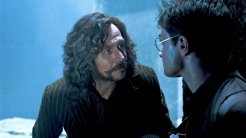 Gary Oldman, Sirius Black Rolünde “Vasat” Olduğunu Düşünüyor