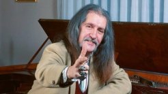 Barış Manço’nun Hayatı Sinemaya Taşınıyor!