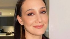 Disney Plus, Gupse Özay’la “Platonik Aşk” Dizisi İçin Anlaştı!