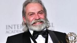 Uluslararası Emmy Ödülleri’ne “Safir” Dizisi ve Haluk Bilginer Aday Oldu!