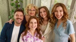 “Sihirli Annem: Hepimiz Biriz” Gişenin Zirvesini Bırakmıyor!