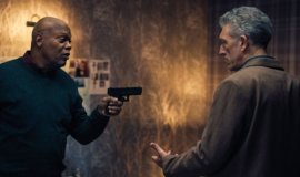 “Damaged”: Vincent Cassel ve Samuel L. Jackson’lı Aksiyon Filmine İlk Bakış