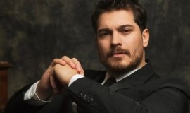 Çağatay Ulusoy’lu “Tam Bir Centilmen” Filminden Tarih Duyurusu!